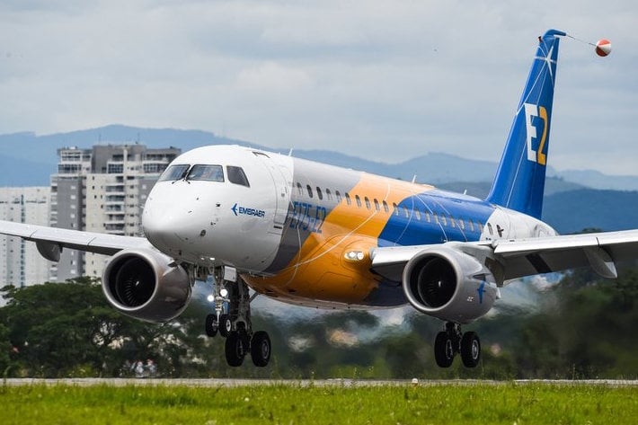 First flight of the E175-E2 with Liebherr technology on board